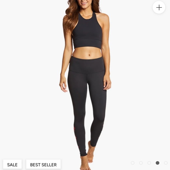 Strut This Teagan Star Leggings (RED STAR)
**never worn*** - Picture 2 of 5